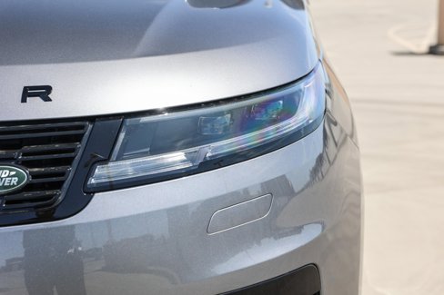 New 2025 Land Rover Range Rover Sport SE image 11