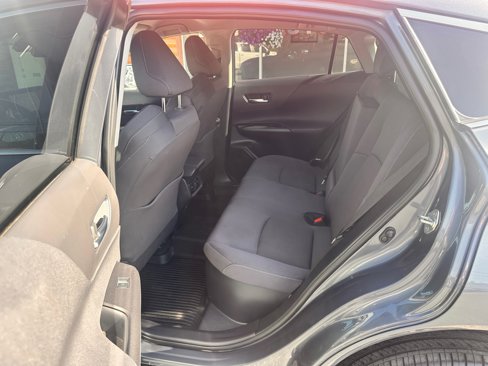 Used 2024 Toyota Venza LE image 11
