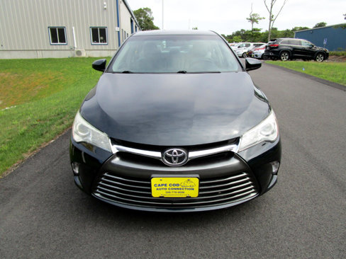 Used 2016 Toyota Camry LE image 3