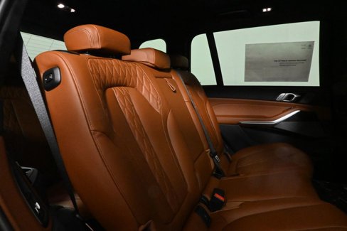 New 2026 BMW X7 M60i image 39