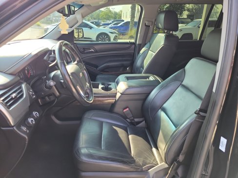 Used 2018 Chevrolet Suburban LT image 13