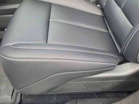 New 2025 Cadillac Optiq Sport 1 w/ LPO, Floor Liner Package image 9