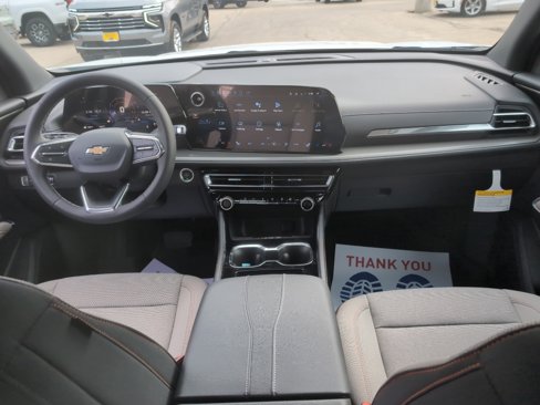 New 2026 Chevrolet Traverse LT w/ Sun and Wheel Package image 9