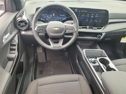 New 2026 Chevrolet Equinox LT w/ LPO, Floor Liner Package image 8
