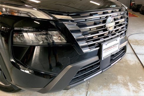 Certified 2024 Nissan Rogue SV image 30