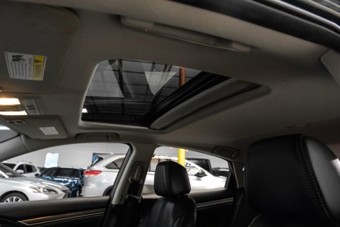 Used 2020 Honda Civic EX-L image 5