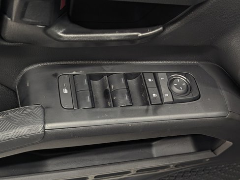 New 2025 Toyota Tacoma SR image 18