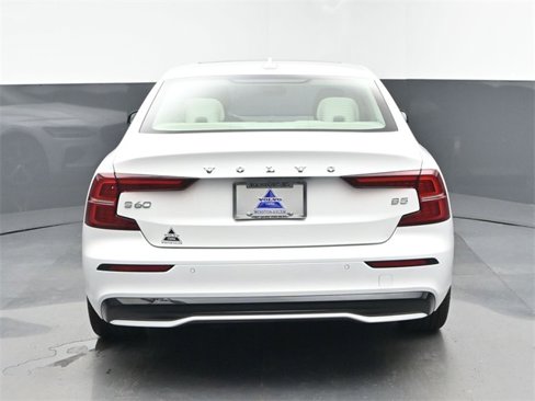 Used 2025 Volvo S60 B5 Plus w/ Climate Package image 7