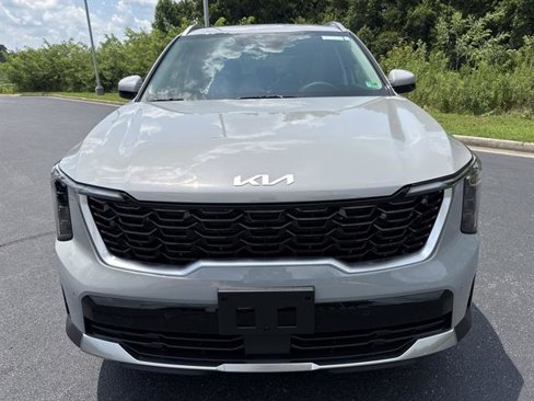 New 2025 Kia Sorento S image 2