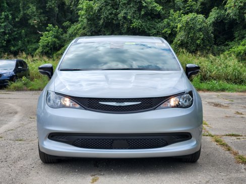 New 2026 Chrysler Voyager LX image 14