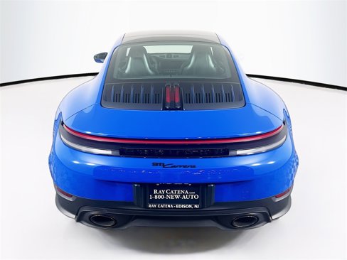 Certified 2025 Porsche 911 Carrera image 10