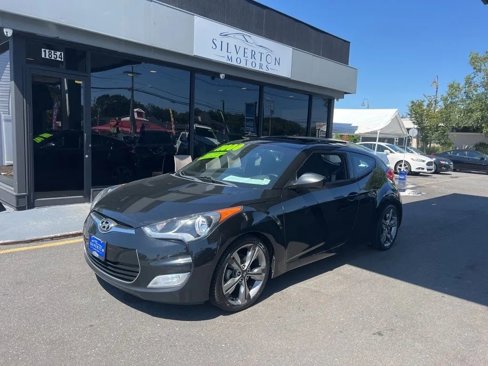 Used 2017 Hyundai Veloster Value Edition image 1