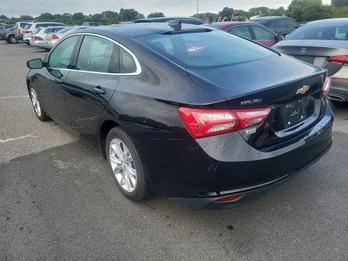 Used 2022 Chevrolet Malibu LT image 2