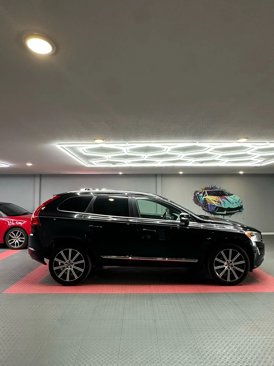 Used 2016 Volvo XC60 T5 Premier w/ Proximity Package image 7