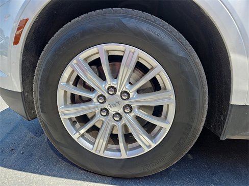 Used 2018 Cadillac XT5 FWD image 4