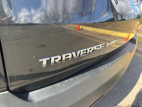 Used 2021 Chevrolet Traverse RS image 37