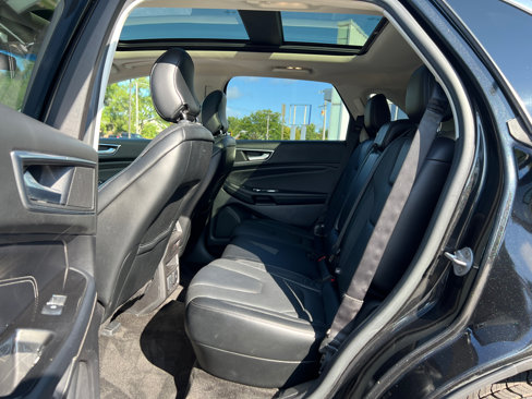 Used 2015 Ford Edge Titanium w/ Equipment Group 302A image 33