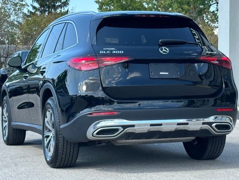 Used 2024 Mercedes-Benz GLC 300 4MATIC image 8