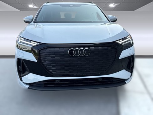New 2025 Audi Q4 e-tron Prestige image 6