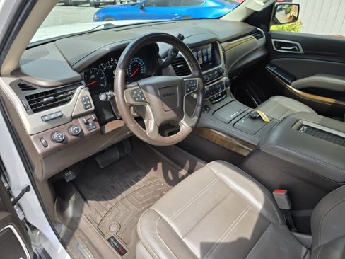 Used 2019 GMC Yukon XL Denali w/ Denali Ultimate Package image 9