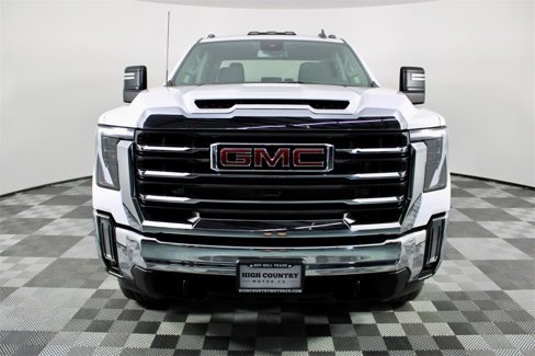 Used 2024 GMC Sierra 3500 SLE image 2
