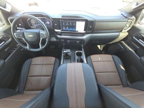Used 2025 Chevrolet Silverado 1500 High Country image 27