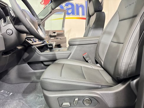 New 2026 GMC Sierra 1500 Denali w/ Denali Reserve Package image 13