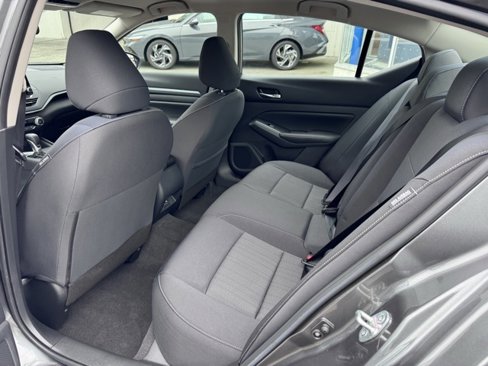 Used 2022 Nissan Altima 2.5 SV image 9