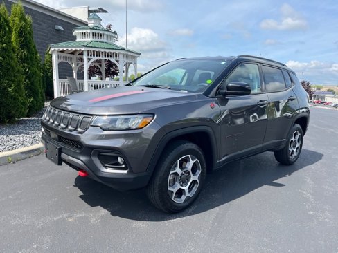 Used 2022 Jeep Compass Trailhawk image 2