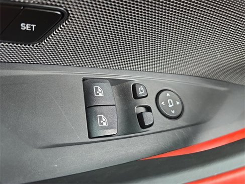 Used 2025 BMW M4 xDrive Competition image 28