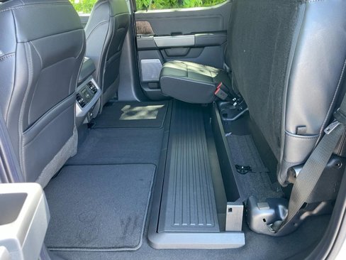 New 2025 Ford F350 Lariat image 19