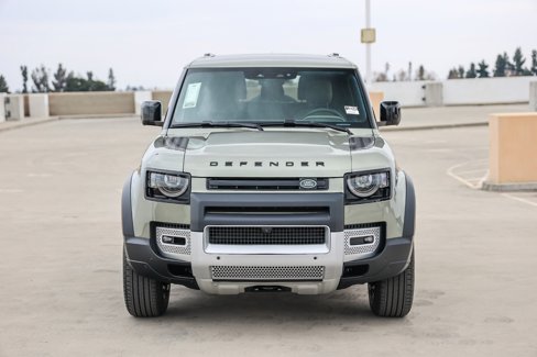 New 2025 Land Rover Defender 90 S image 2