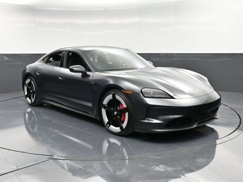 New 2025 Porsche Taycan 4S image 10