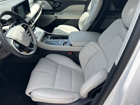 New 2025 Lincoln Aviator Reserve image 18