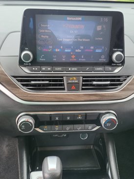 Used 2023 Nissan Altima 2.5 SV image 23