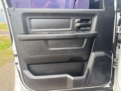 Used 2017 RAM 3500 Tradesman w/ Chrome Appearance Group image 10