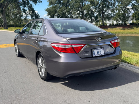 Used 2017 Toyota Camry SE image 11
