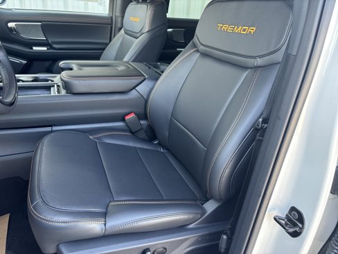 New 2025 Ford Expedition Tremor image 26
