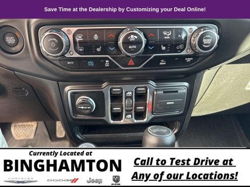 Used 2023 Jeep Wrangler Unlimited w/ Cold Weather Group image 14