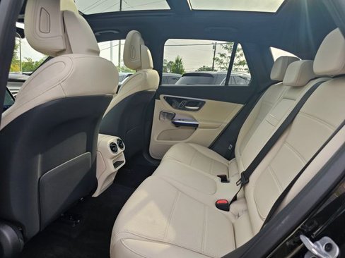 Certified 2025 Mercedes-Benz GLC 300 4MATIC image 23