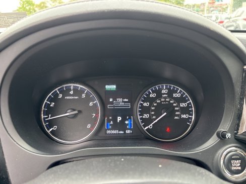 Used 2019 Mitsubishi Outlander AWD image 20