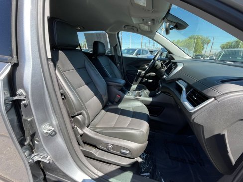 Used 2024 GMC Terrain SLT image 34