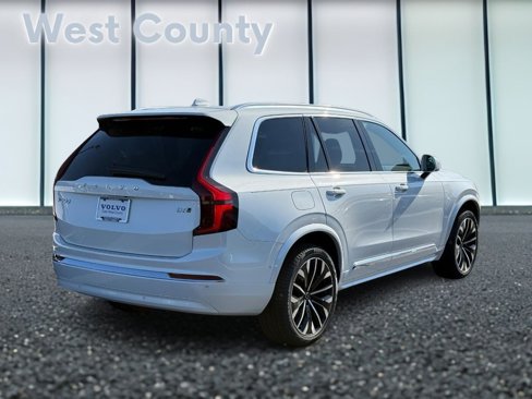 New 2026 Volvo XC90 B6 Plus w/ Protection Package Premier image 3