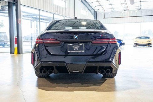 Used 2025 BMW M5 w/ Carbon Package image 6