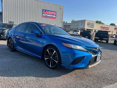 Used 2019 Toyota Camry XSE image 1