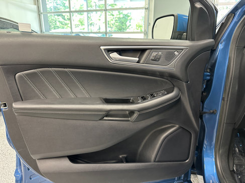 Used 2019 Ford Edge ST w/ Convenience Package image 16