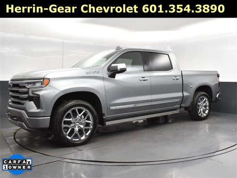 Used 2024 Chevrolet Silverado 1500 High Country w/ High Country Premium Package image 3