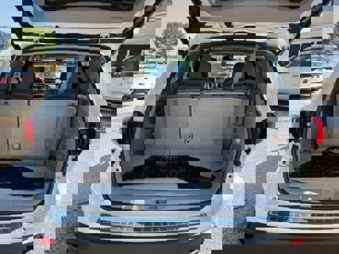 Used 2018 Toyota Highlander FWD V6 image 13