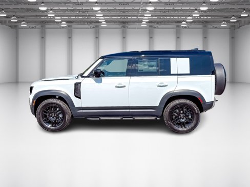 New 2025 Land Rover Defender 110 S image 2