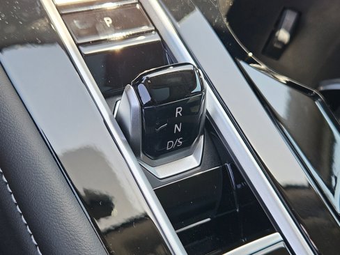 New 2025 Volkswagen Atlas SEL image 17